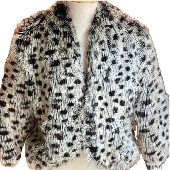 SAFARI BY IMPOSTER Faux Snow Leopard Bolero/Cropped Jacket - Picture 3 of 10
